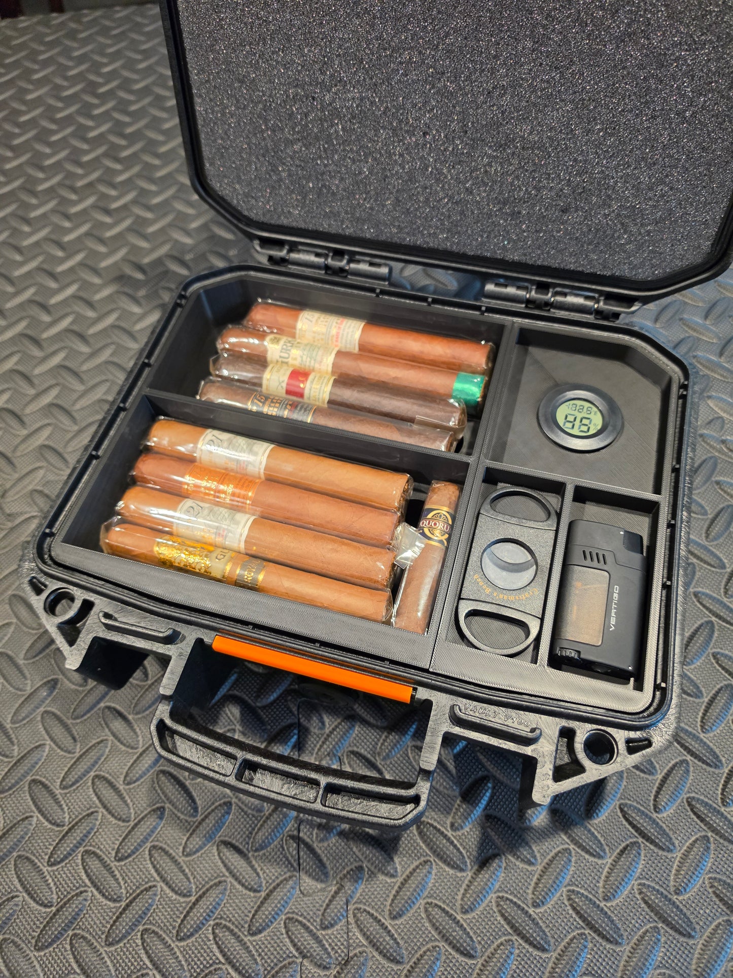 Cigar Humidor Insert With Included Hygrometer | Fits Pelican V100 Case