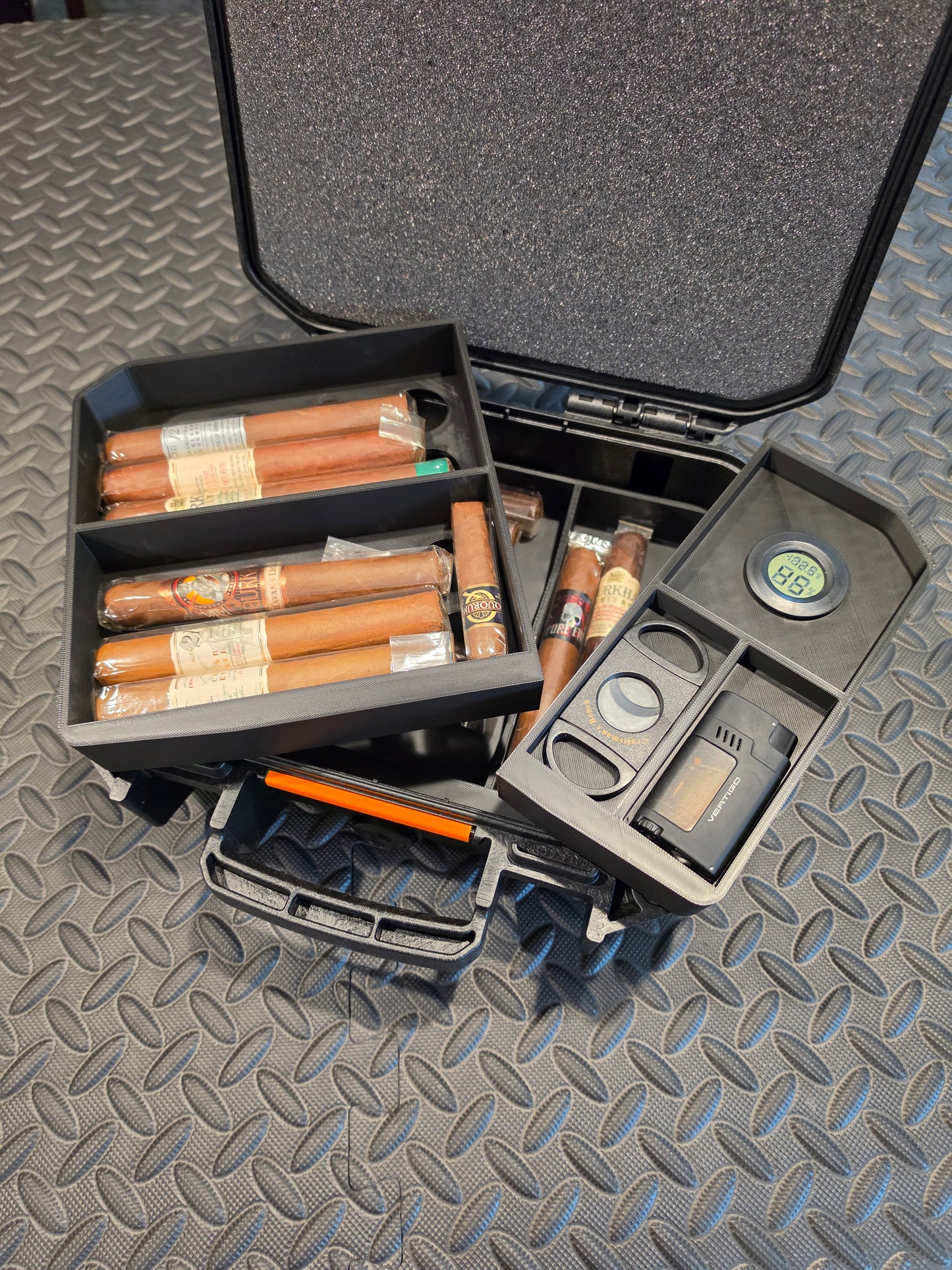 Cigar Humidor Insert With Included Hygrometer | Fits Pelican V100 Case