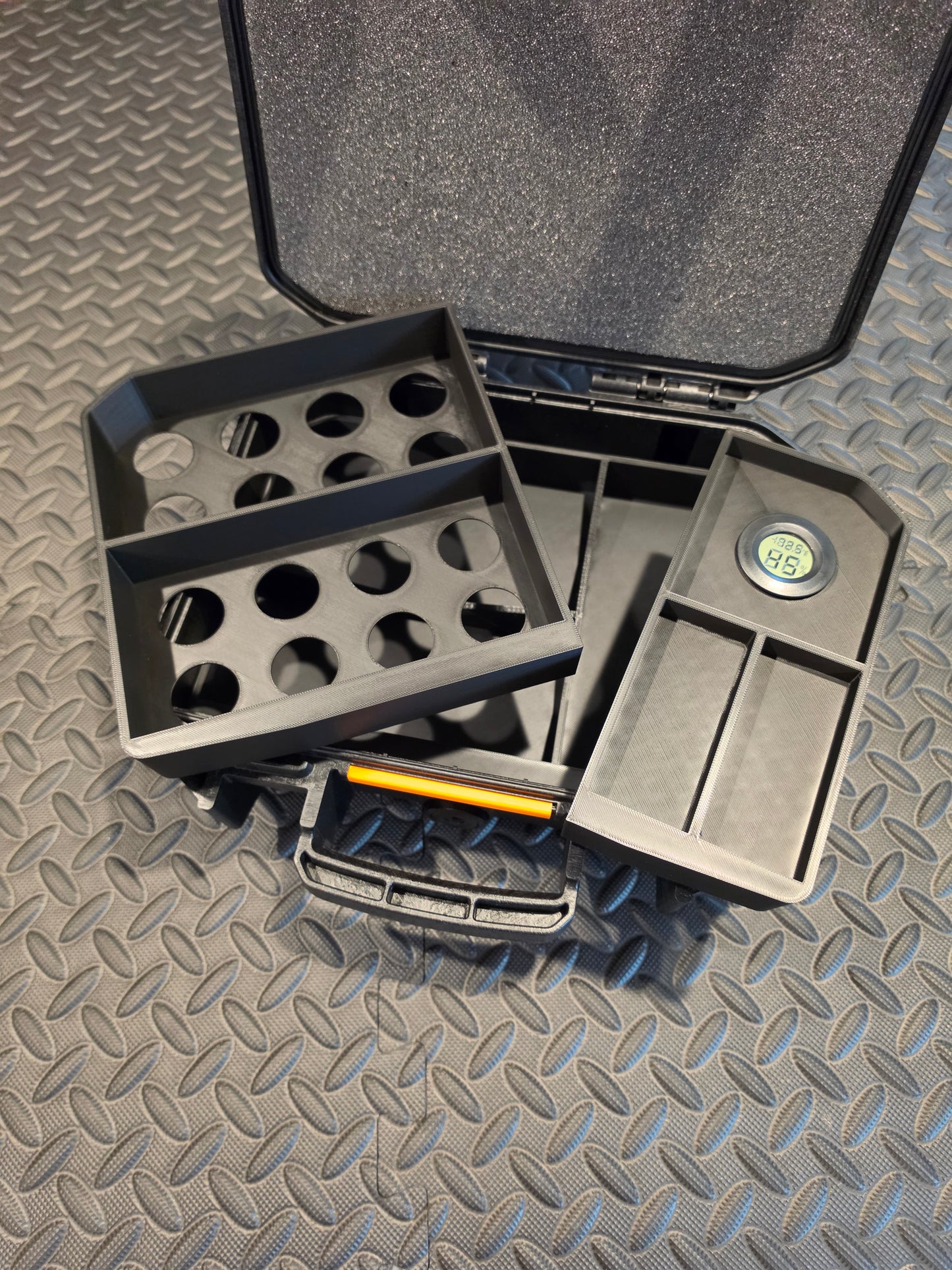 Cigar Humidor Insert With Included Hygrometer | Fits Pelican V100 Case