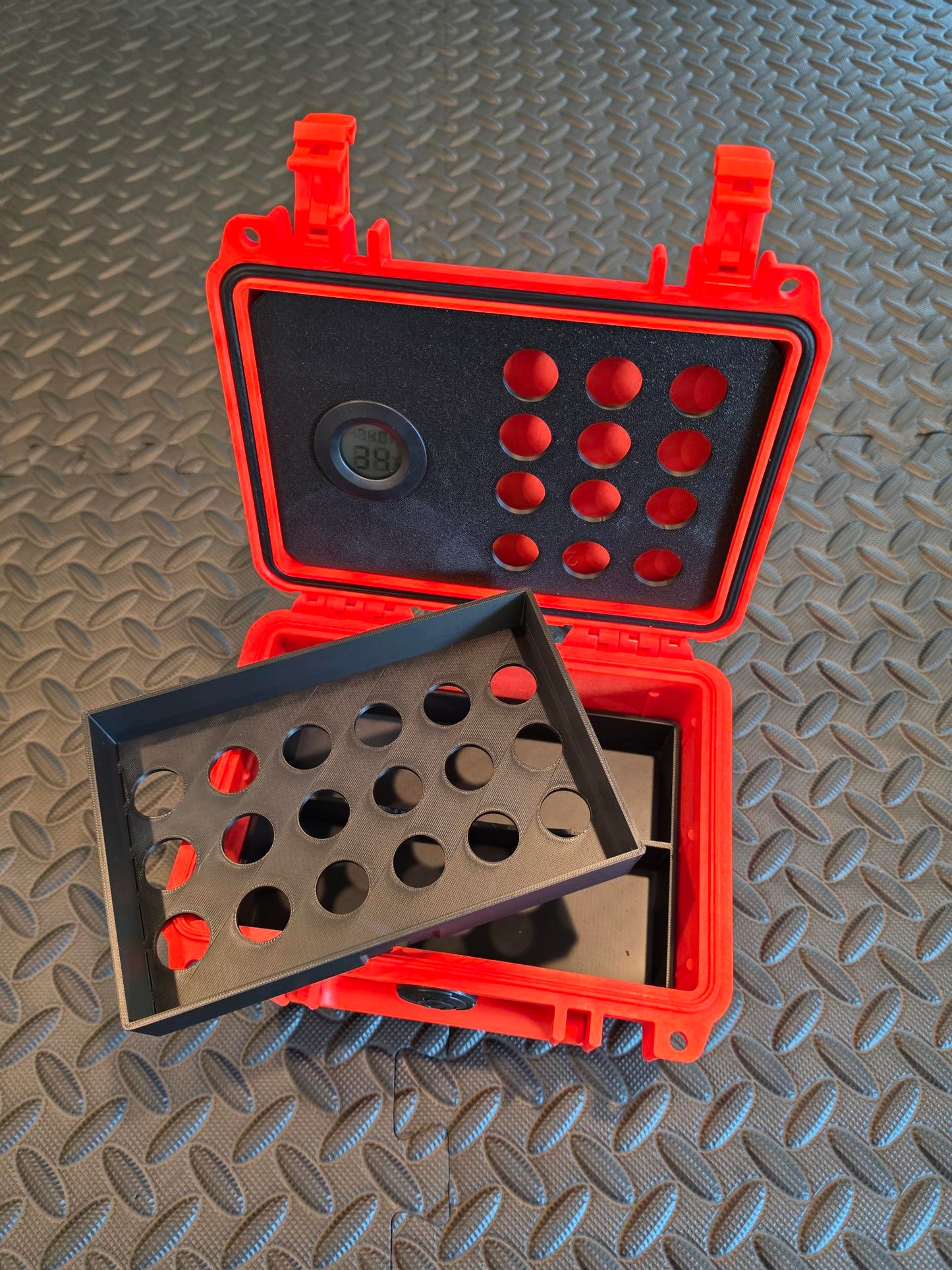 Pelican 1120 Cigar Humidor Insert Kit – Travel Humidor with Digital Hygrometer