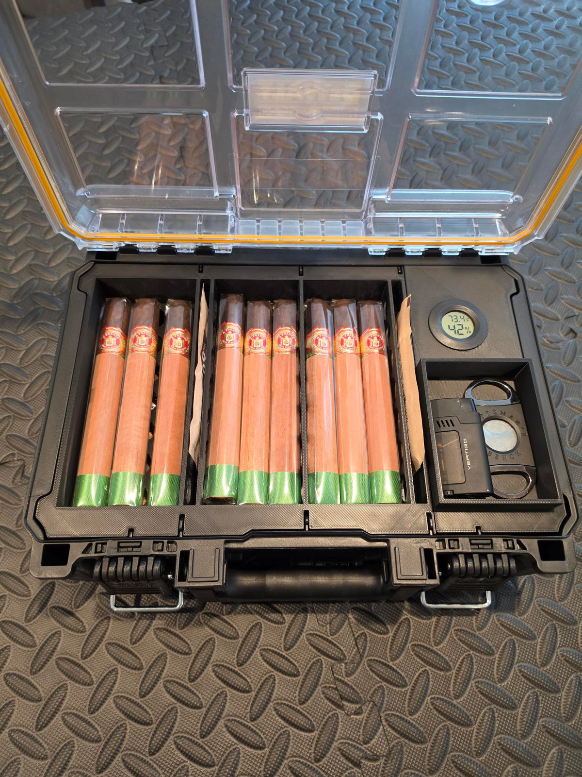 DEWALT DWST08020 Cigar Humidor Insert Kit | 50 Cigar Capacity | Digital Hygrometer | Boveda Storage | Cigar Accessory Organizer