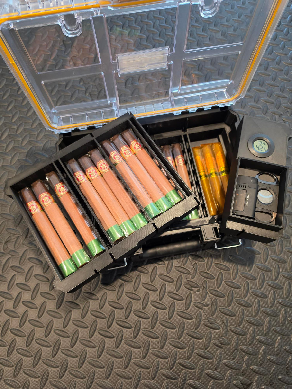 DEWALT DWST08020 Cigar Humidor Insert Kit | 50 Cigar Capacity | Digital Hygrometer | Boveda Storage | Cigar Accessory Organizer