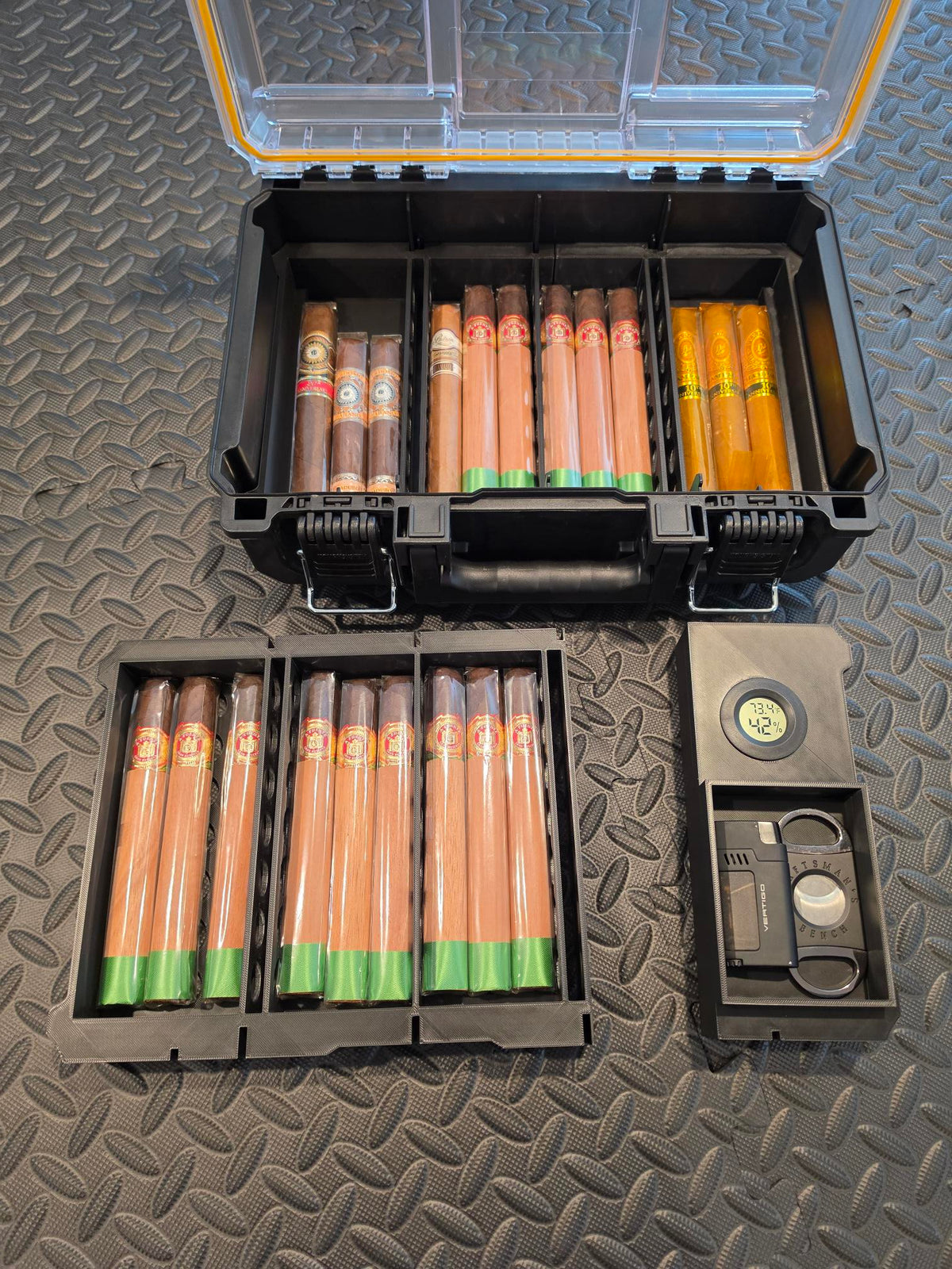 DEWALT DWST08020 Cigar Humidor Insert Kit | 50 Cigar Capacity | Digital Hygrometer | Boveda Storage | Cigar Accessory Organizer