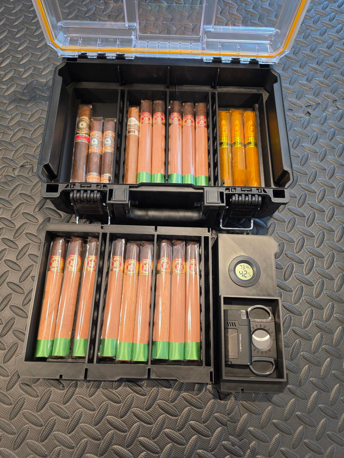 DEWALT DWST08020 Cigar Humidor Insert Kit | 50 Cigar Capacity | Digital Hygrometer | Boveda Storage | Cigar Accessory Organizer