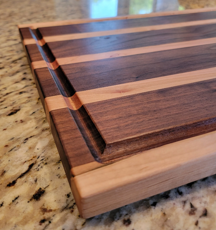 Black Walnut w/Ambrosia Maple Inlay Cutting Board