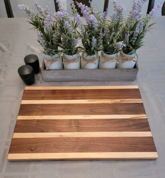 Black Walnut w/Ambrosia Maple Inlay Cutting Board