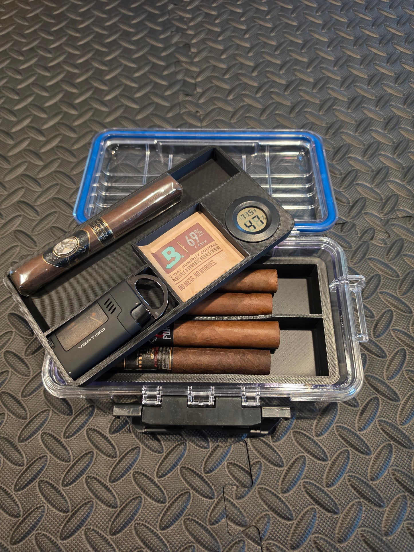 Cigar Humidor Insert for Harbor Freight Apache 550 Case | Holds up to 6 Cigars | Hygrometer Included | Travel Cigar Organizer
