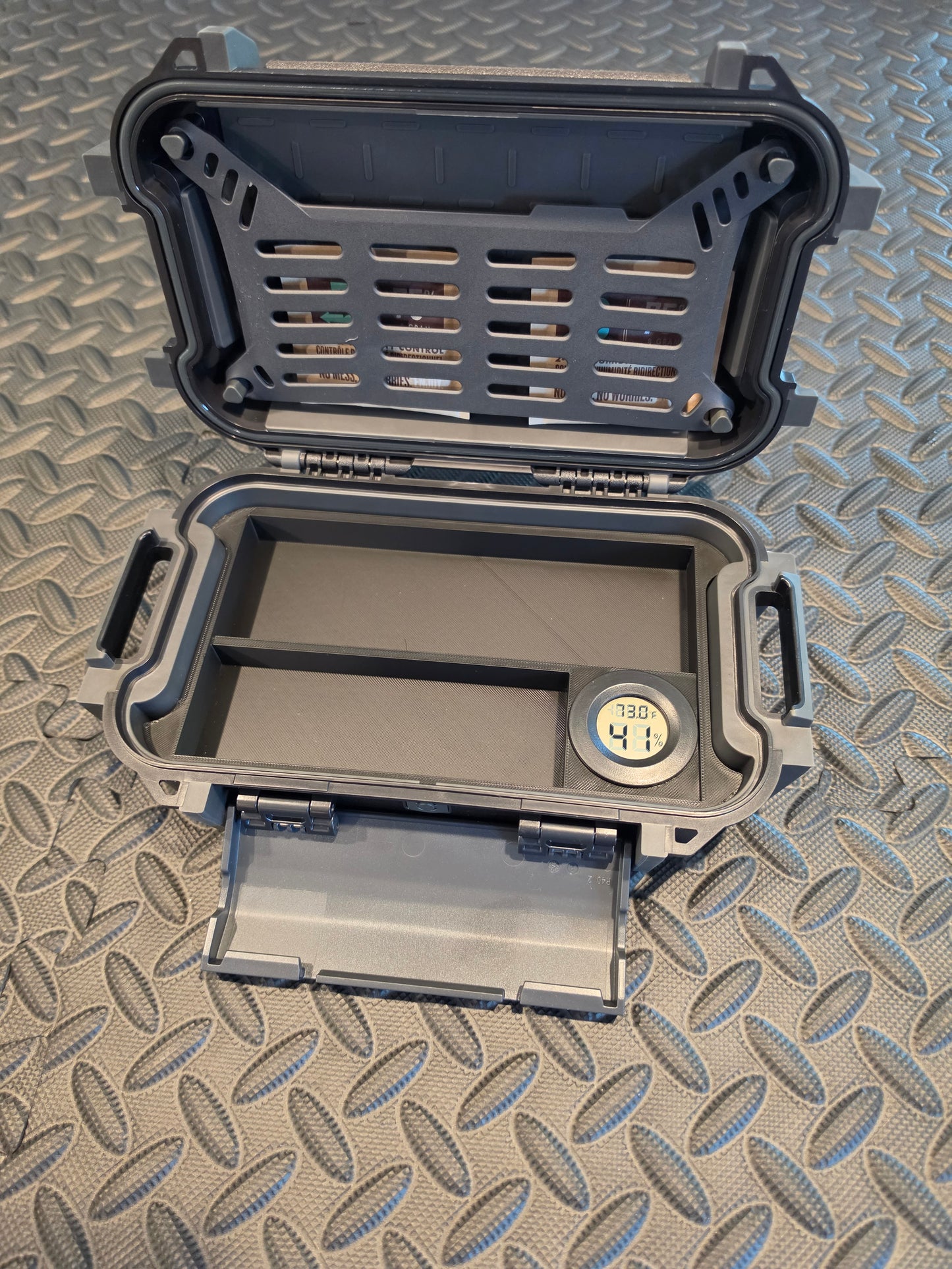 Cigar Humidor Insert With Included Hygrometer | Fits Pelican R40 Personal Utility Ruck